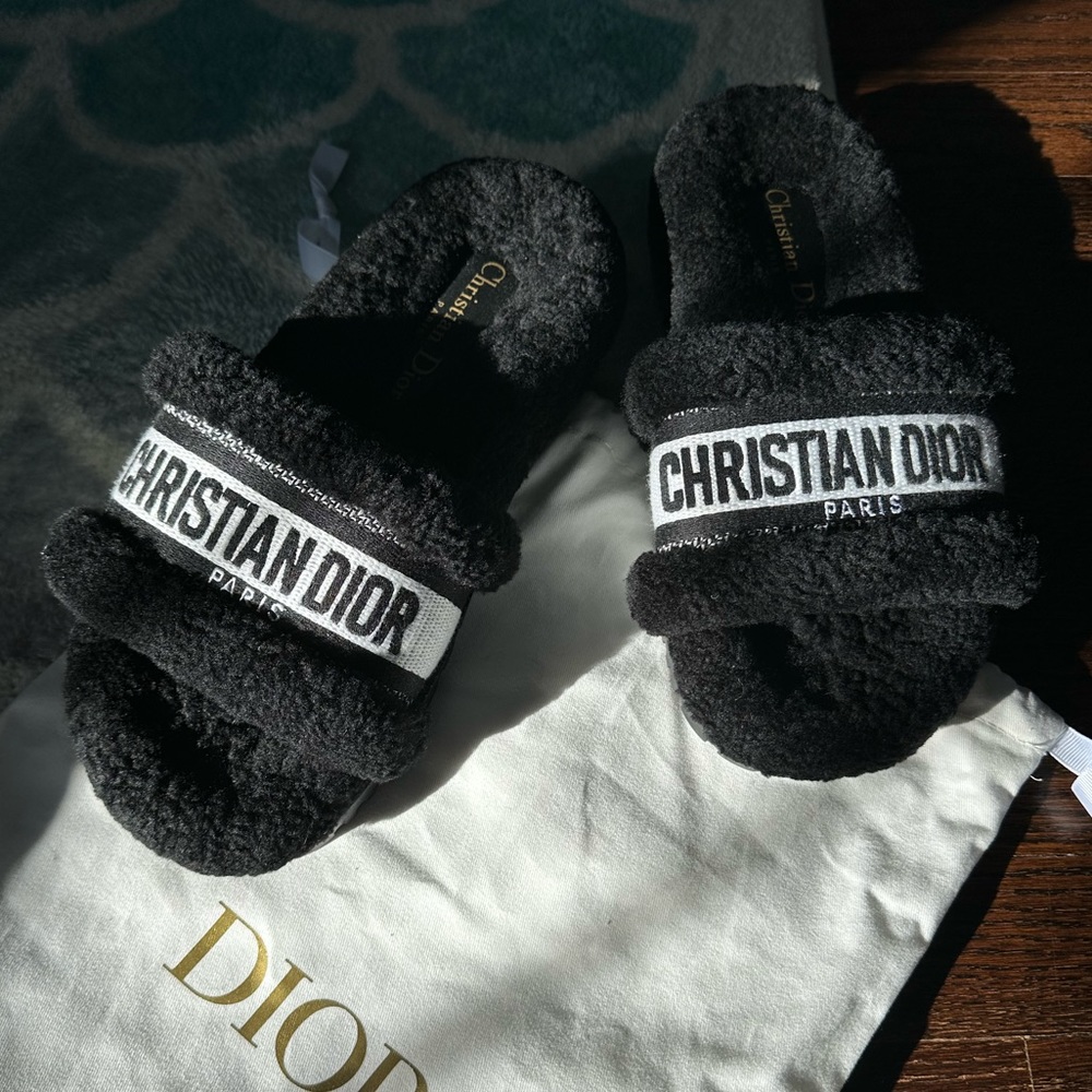 CHRISTIAN DIOR black shearling slides sandals flats shoes US size 9 brand new